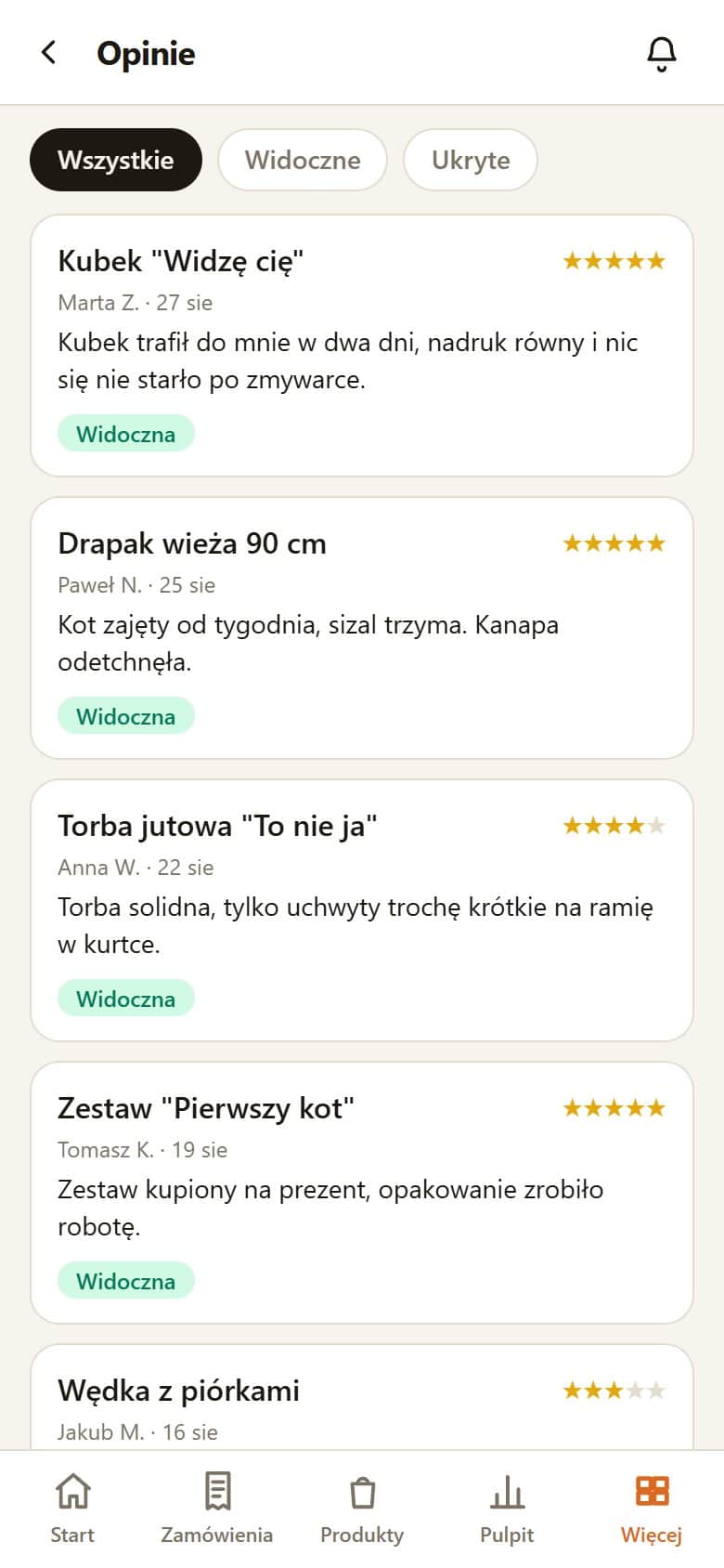 Opinie klientów z oceną w gwiazdkach i przełącznikiem widoczności