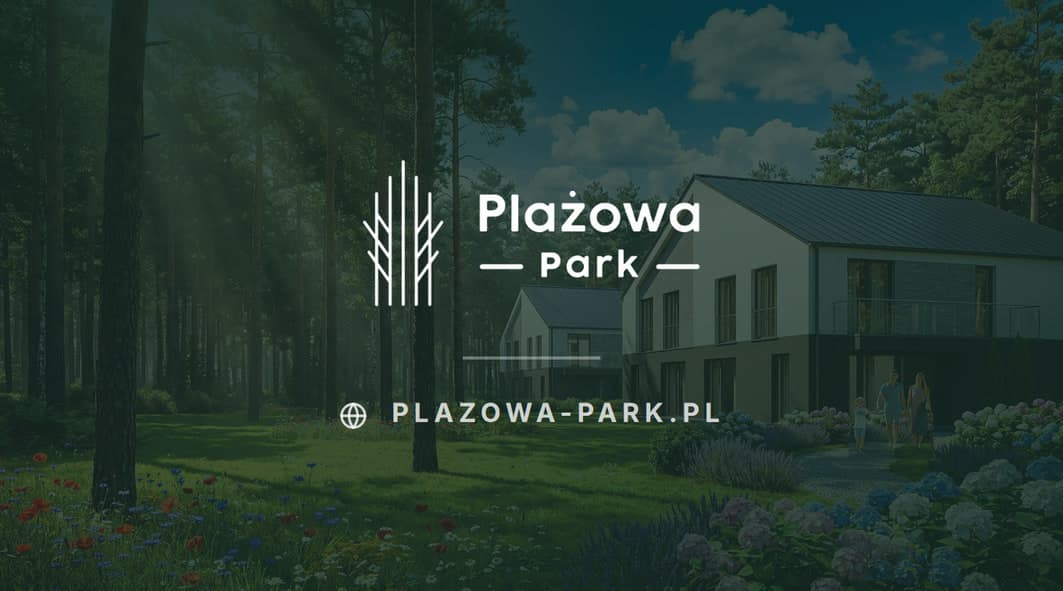 Tył wizytówki biura sprzedaży, znak Plażowa Park i adres strony na przyciemnionej wizualizacji domów wśród sosen